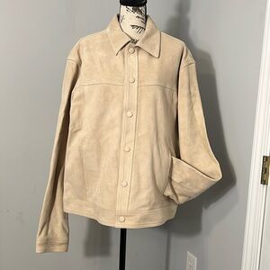 The Kooples natural color leather jacket. Full snap front. Size men’s XL. NWT